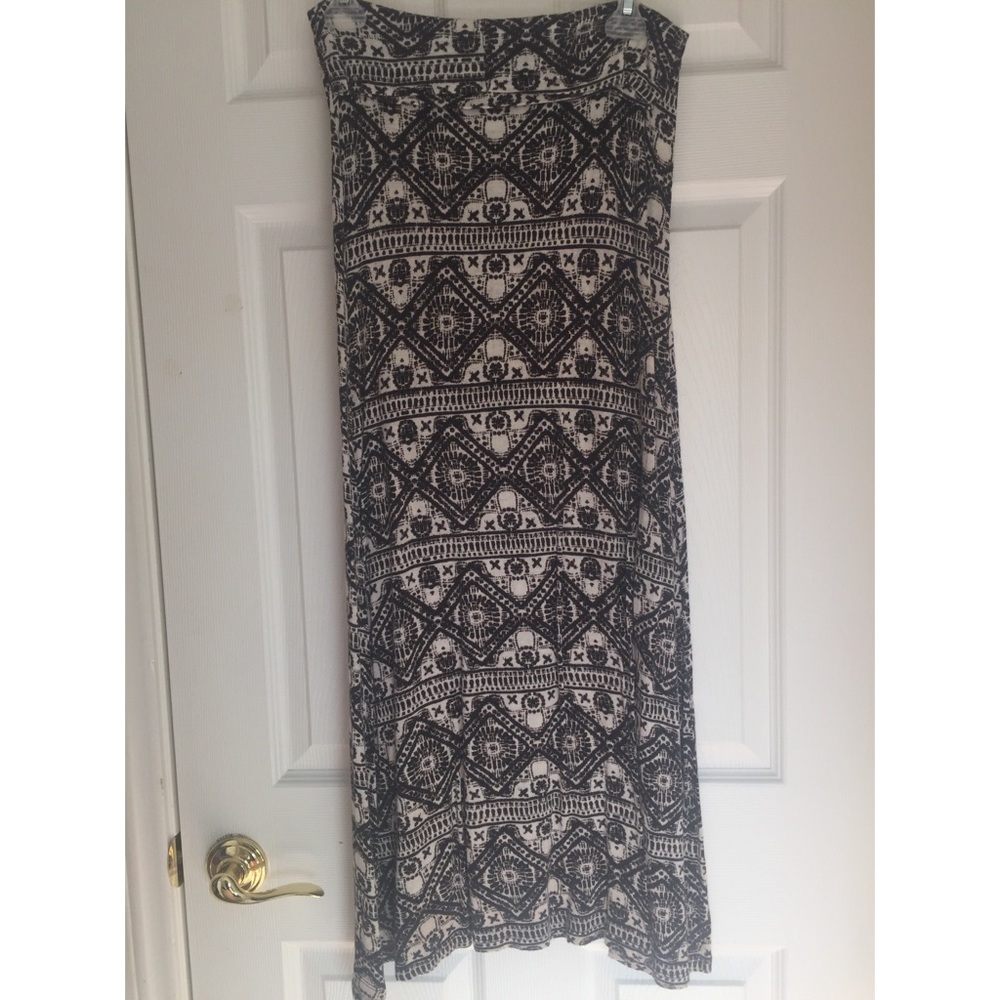 Cotton black and white patterned maxi skirt